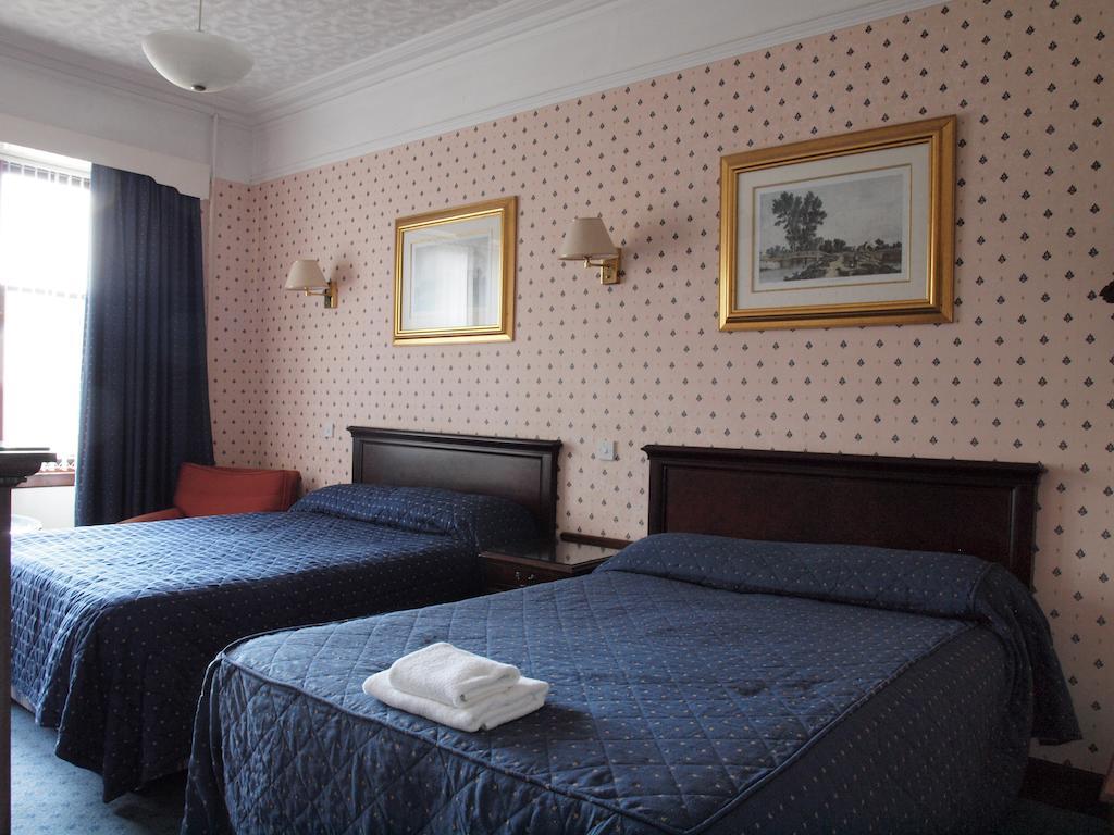 Argyll Arms Hotel แคมป์เบลทาวน์ ห้อง รูปภาพ