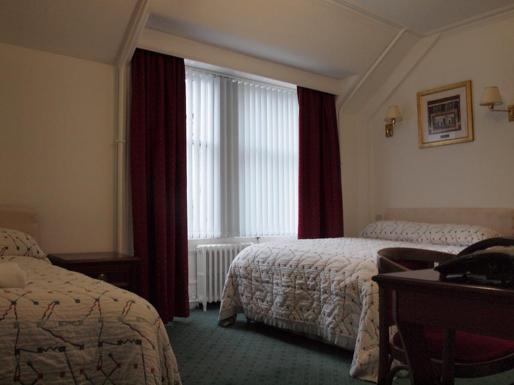 Argyll Arms Hotel แคมป์เบลทาวน์ ห้อง รูปภาพ